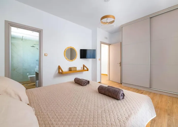 Dana By * Ialysos (Rhodes)